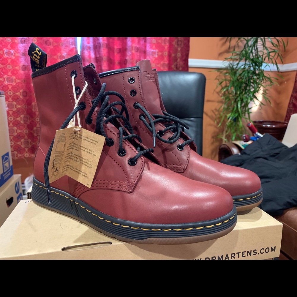 Dr Martens Newton Boots
